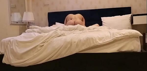 Địt bê lồn mà chạy
